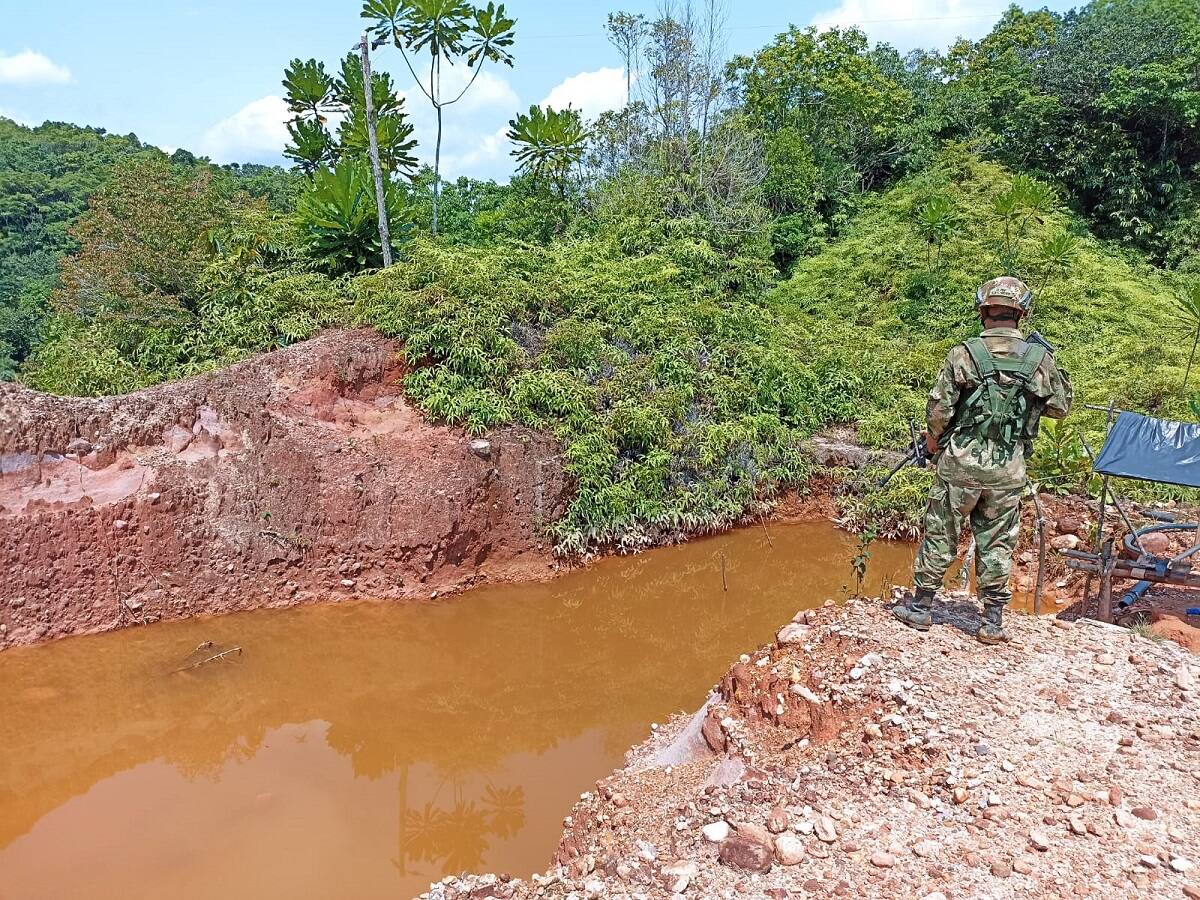 Las autoridades intervinieron 7 unidades de extracción minera en el oriente de Caldas