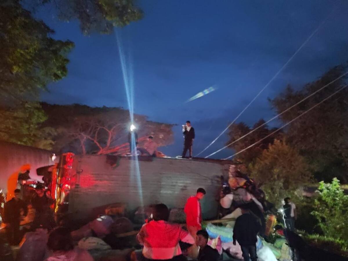 Accidente en Guacarí deja alrededor de 20 personas lesionadas
