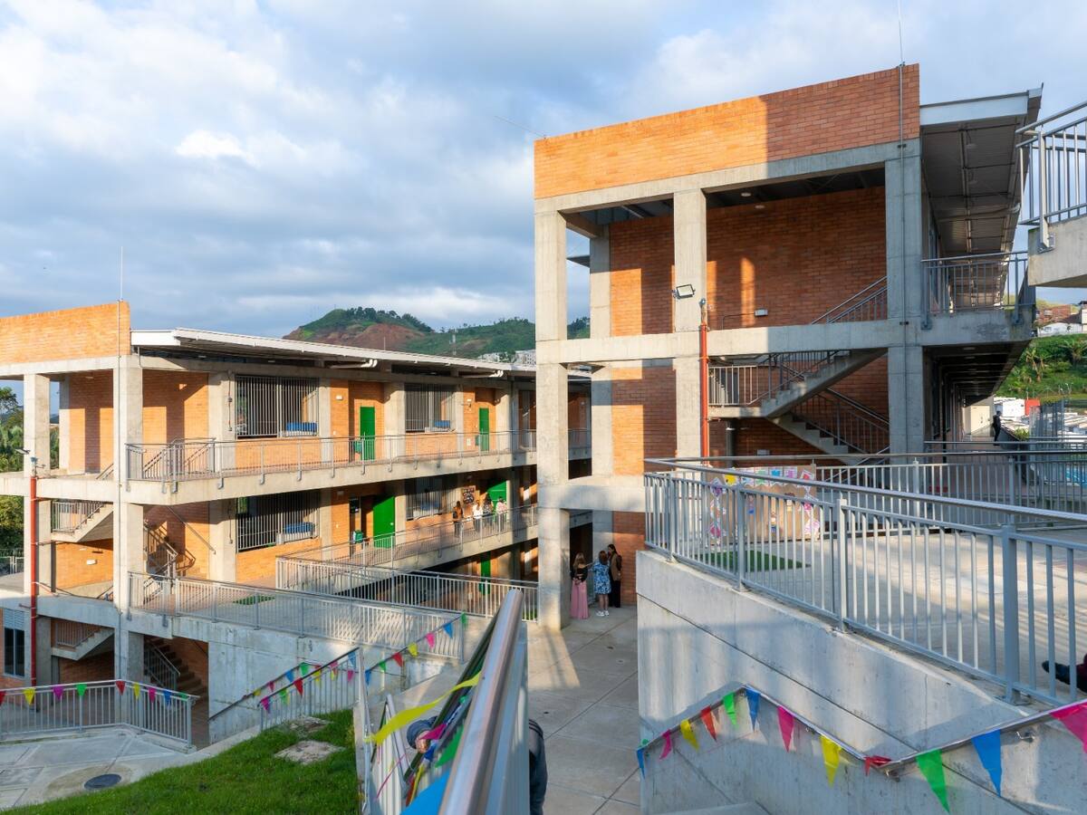 Inaugurada la nueva sede del colegio Cuidad Boquía en Pereira