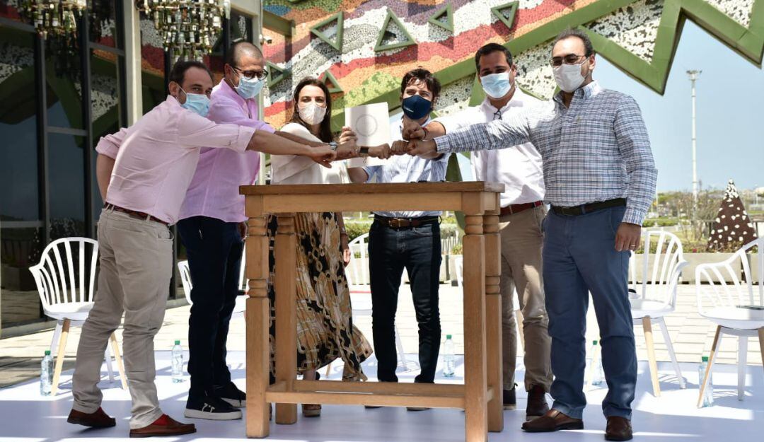 Firma para formalizar crédito a Barranquilla