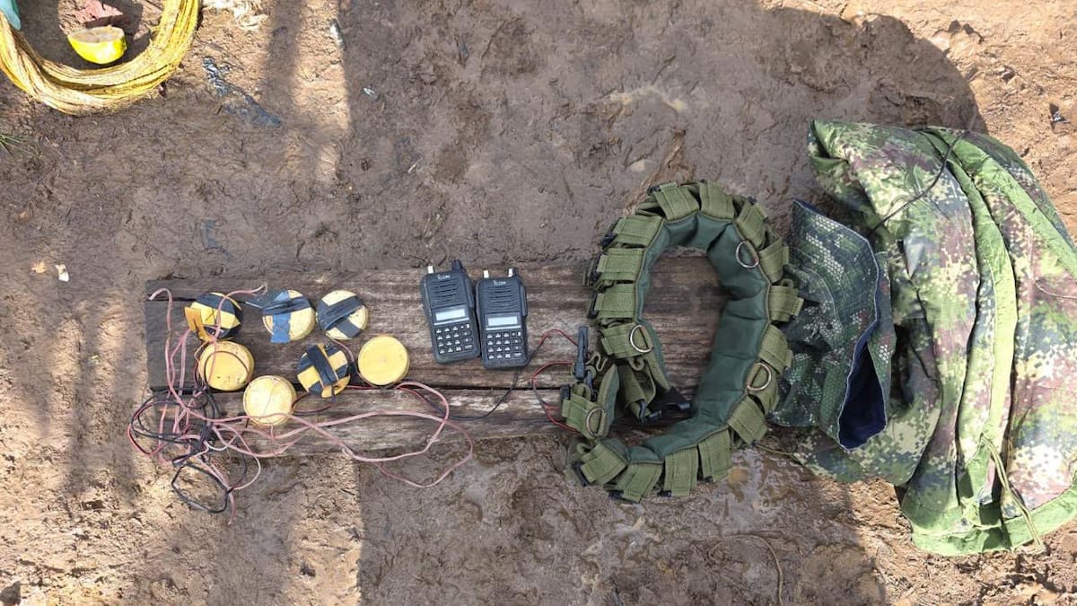 Ejército ubica y neutraliza depósito clandestino de la Segunda Marquetalia en Acevedo, Huila