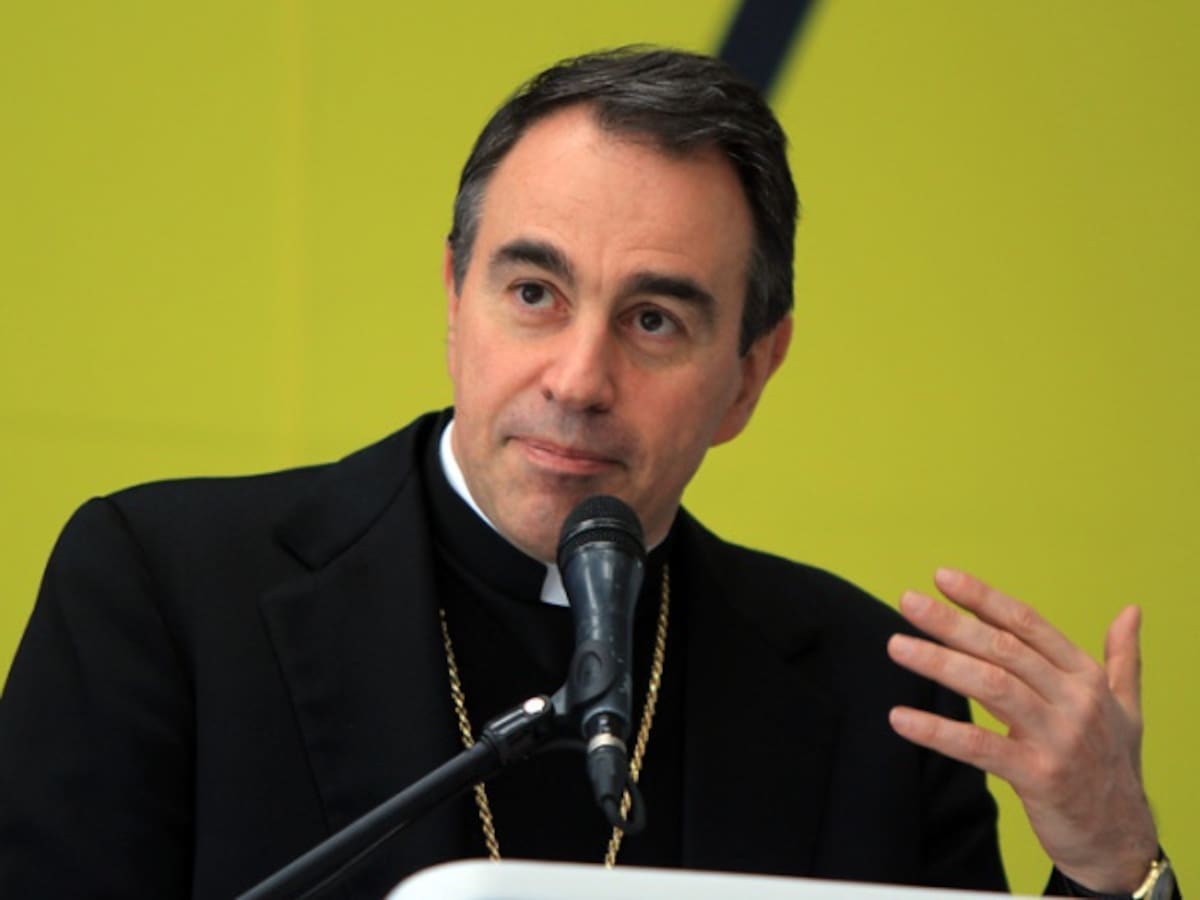 Ex nuncio apostólico en Colombia investigado por lavado dinero