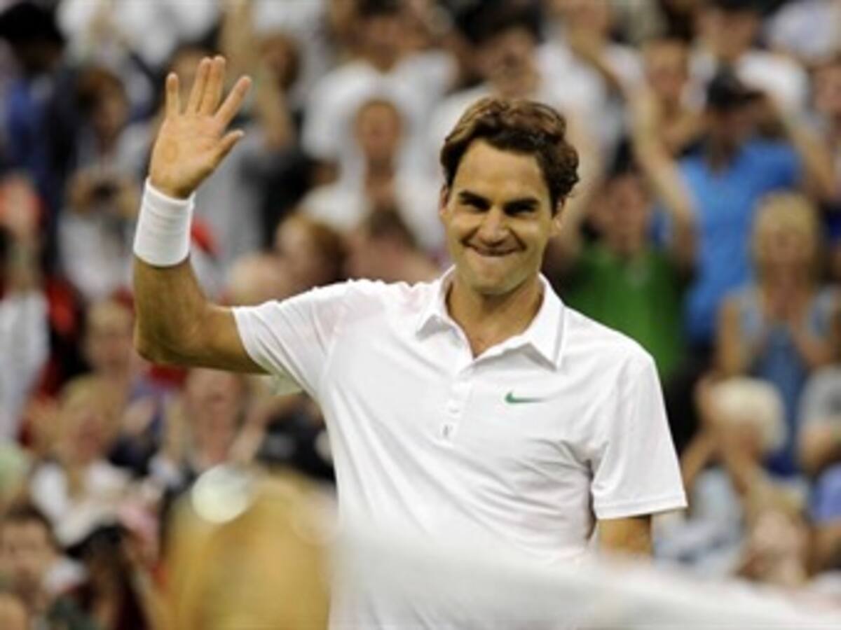 Djokovic y Federer continúan en Wimbledon