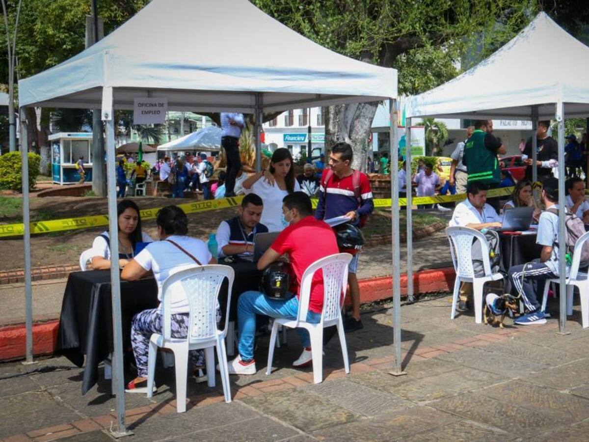 420 personas participaron de la ‘empleatón’ en Floridablanca