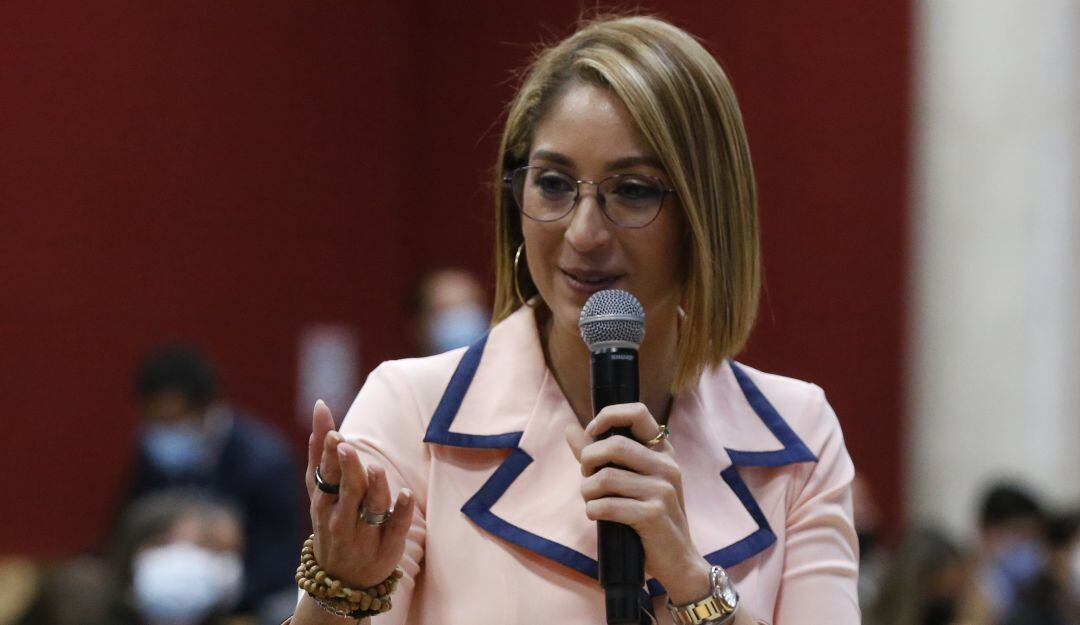 Externado confirma plagio en tesis de presidenta de Cámara, Jennifer Arias