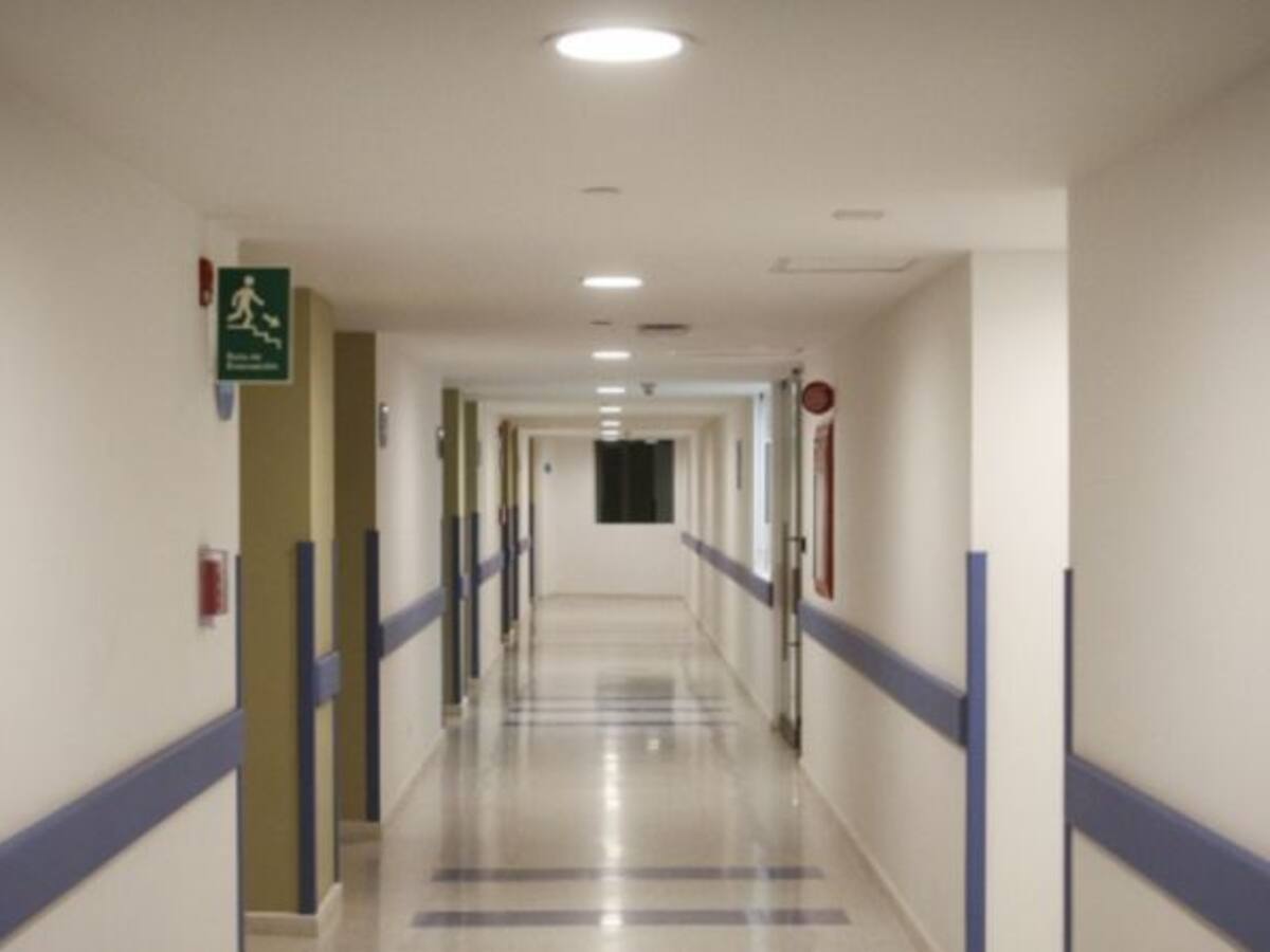 En cuidados intensivos supuesto abusador lapidado en Medellín