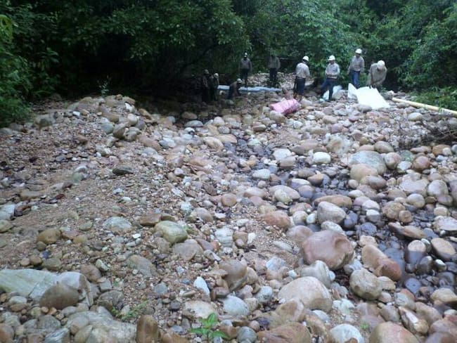 Atentado al Oleoducto Caño Limón Coveñas contaminó una quebrada en Cubará, Boyacá