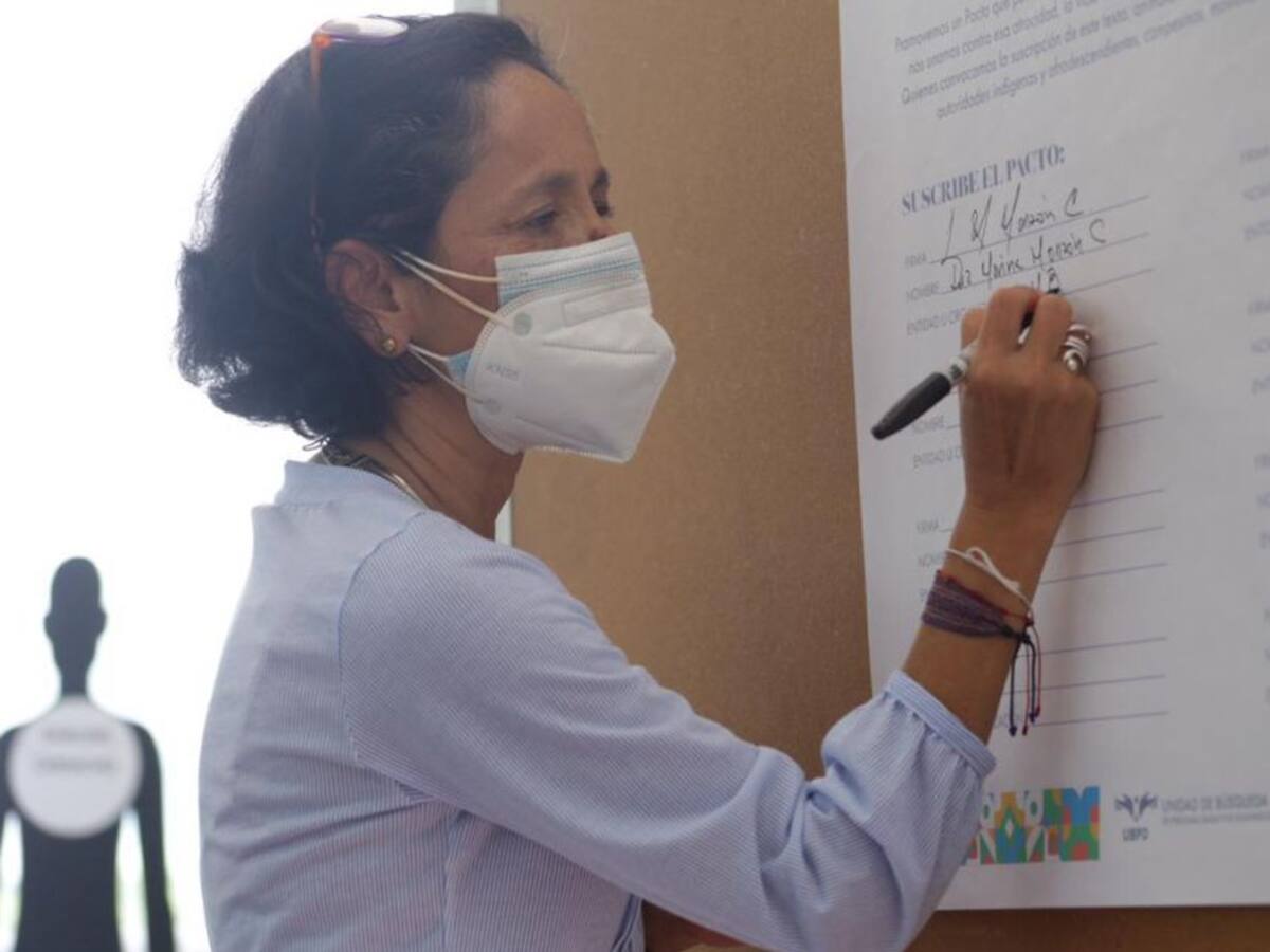 Caquetá suscribe pacto para buscar a sus desaparecidos