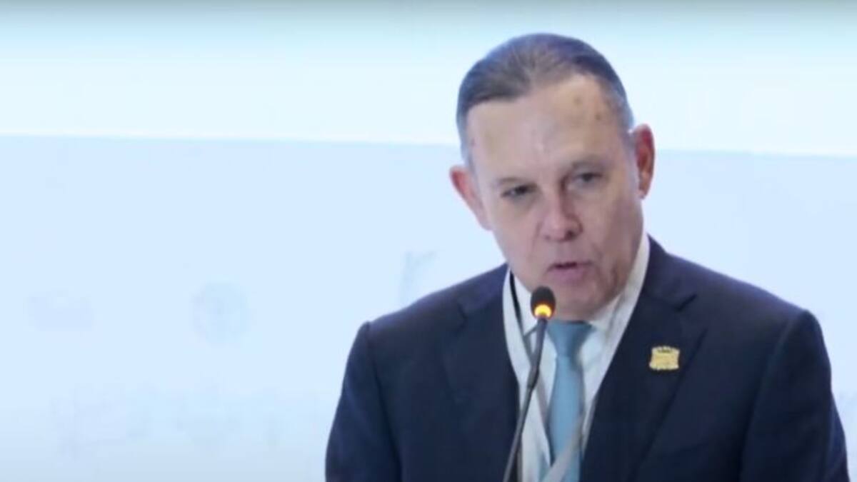 El presidente del Congreso rechazó que se apruebe el presupuesto por decreto