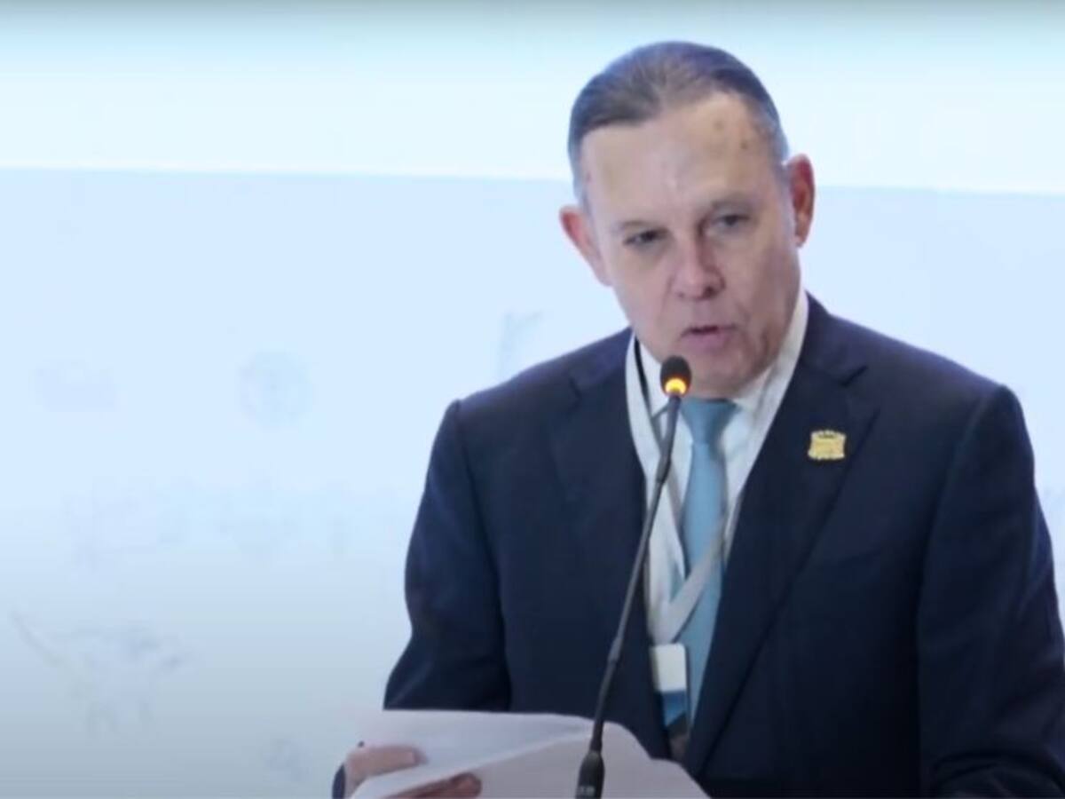 El presidente del Congreso rechazó que se apruebe el presupuesto por decreto