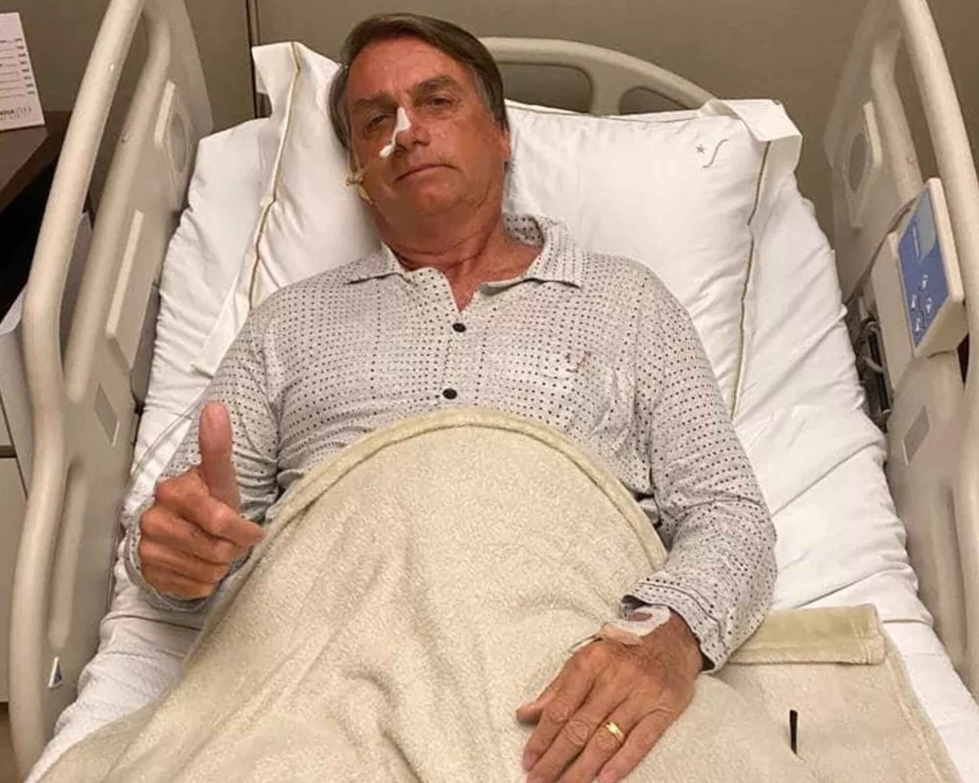 La decisión de la Corte Suprema de Brasil se basa en los llamados a atención médica constante que requiere el expresidente Jair Bolsonaro, quien fue hospitalizado el 13 de marzo.
(Foto:    Cortesía)
