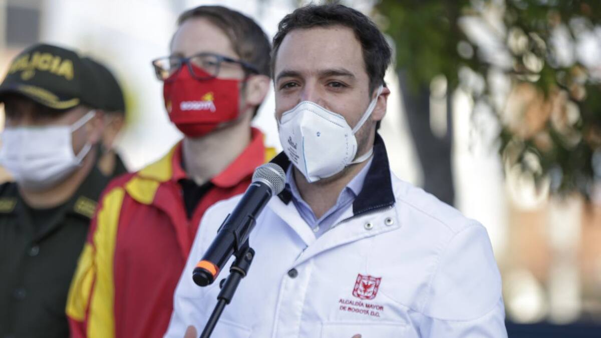 "A final de semana esperamos presentar el plan para la reapertura de bares"