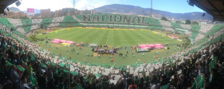 Estadio Atanasio Girardot con los 44.451 asistentes verdes. 