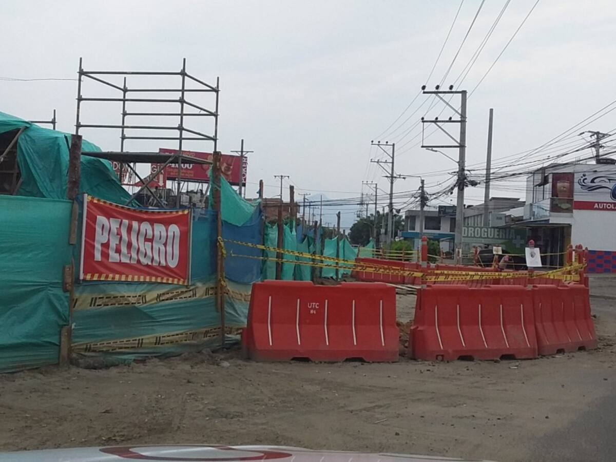 Habitantes de San Luis piden celeridad en la obra de Cuatro Vientos