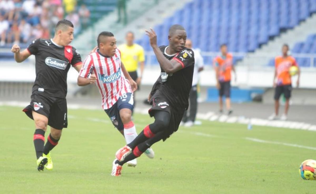 Junior derrotó 3-2 a Medellín y lo eliminó de los cuadrangulares.