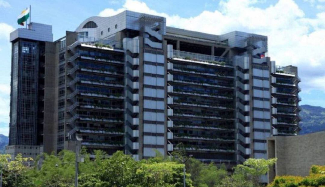 Proyecto de acuerdo que busca la venta de UNE