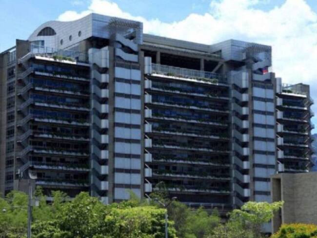 Proyecto de acuerdo que busca la venta de UNE