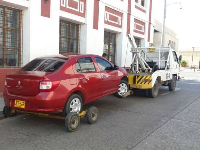 Mal parqueo, una de las infracciones más sancionadas en Cartagena
