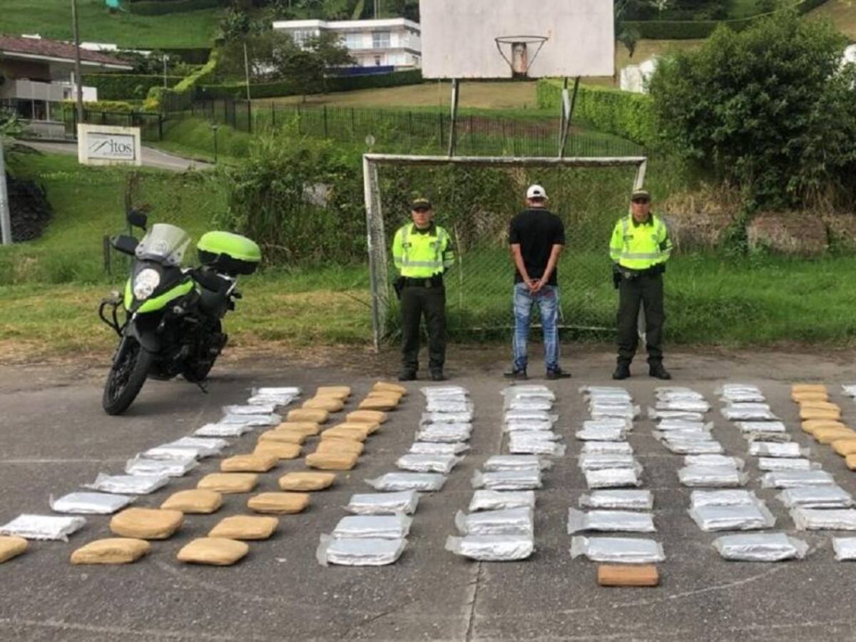 Capturado en Tres Puertas con un alijo de droga en un vehículo