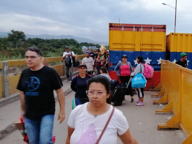 Oposición en Venezuela pide a Duque y Maduro replantear cierre de frontera