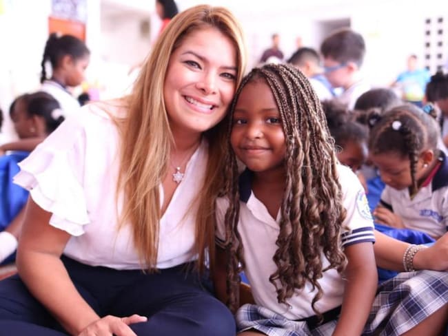 Gestora Social de Cartagena entregó kits escolares a niños de La Boquilla