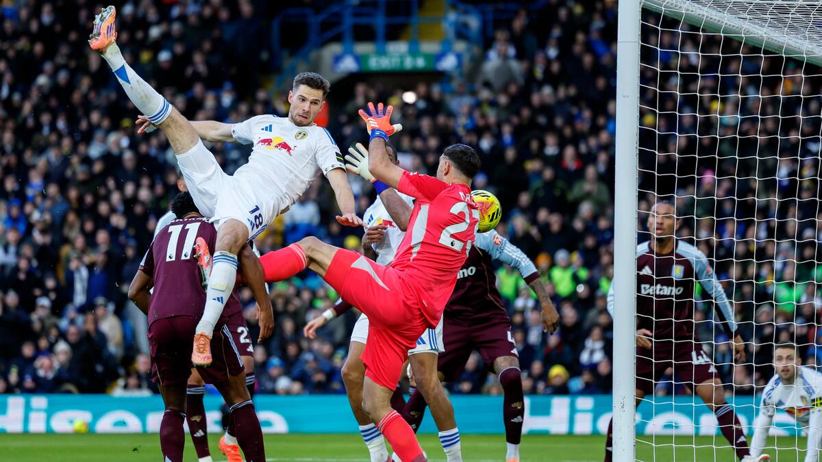 Video: El increíble error del Dibu Martínez en triunfo del Aston Villa ante el Leeds United