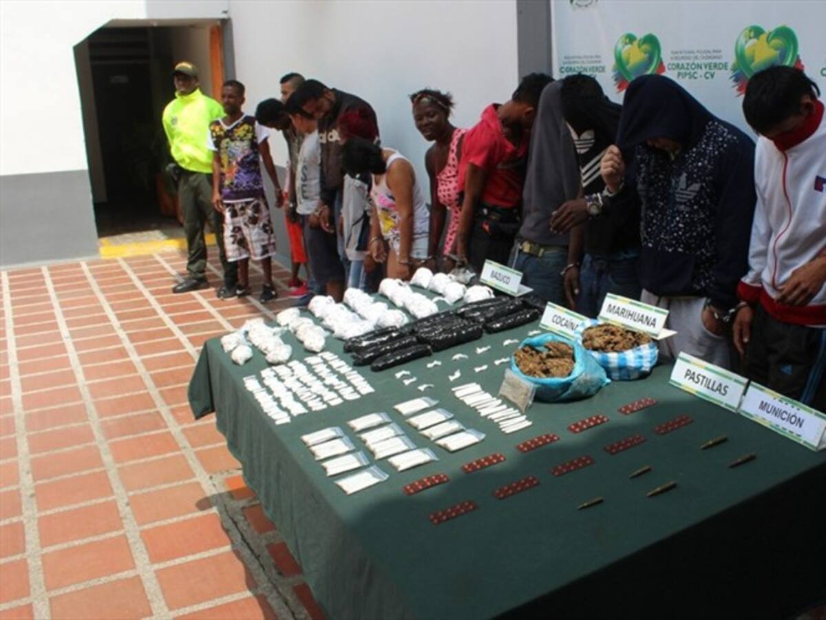 Cae banda que vendía droga en entornos escolares en Cali