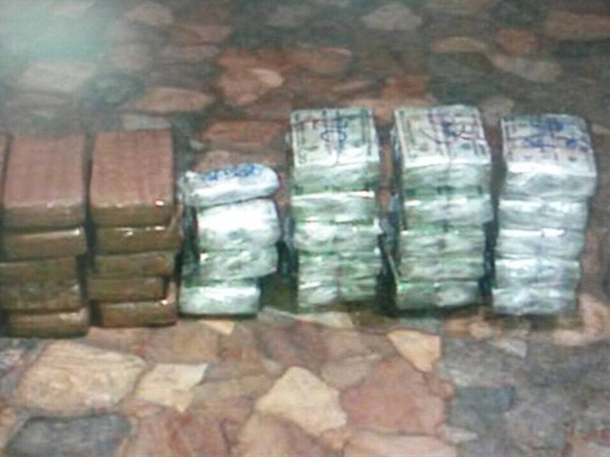 Ecuador: autoridades confiscan 322 kilos de cocaína cerca a la frontera con Colombia