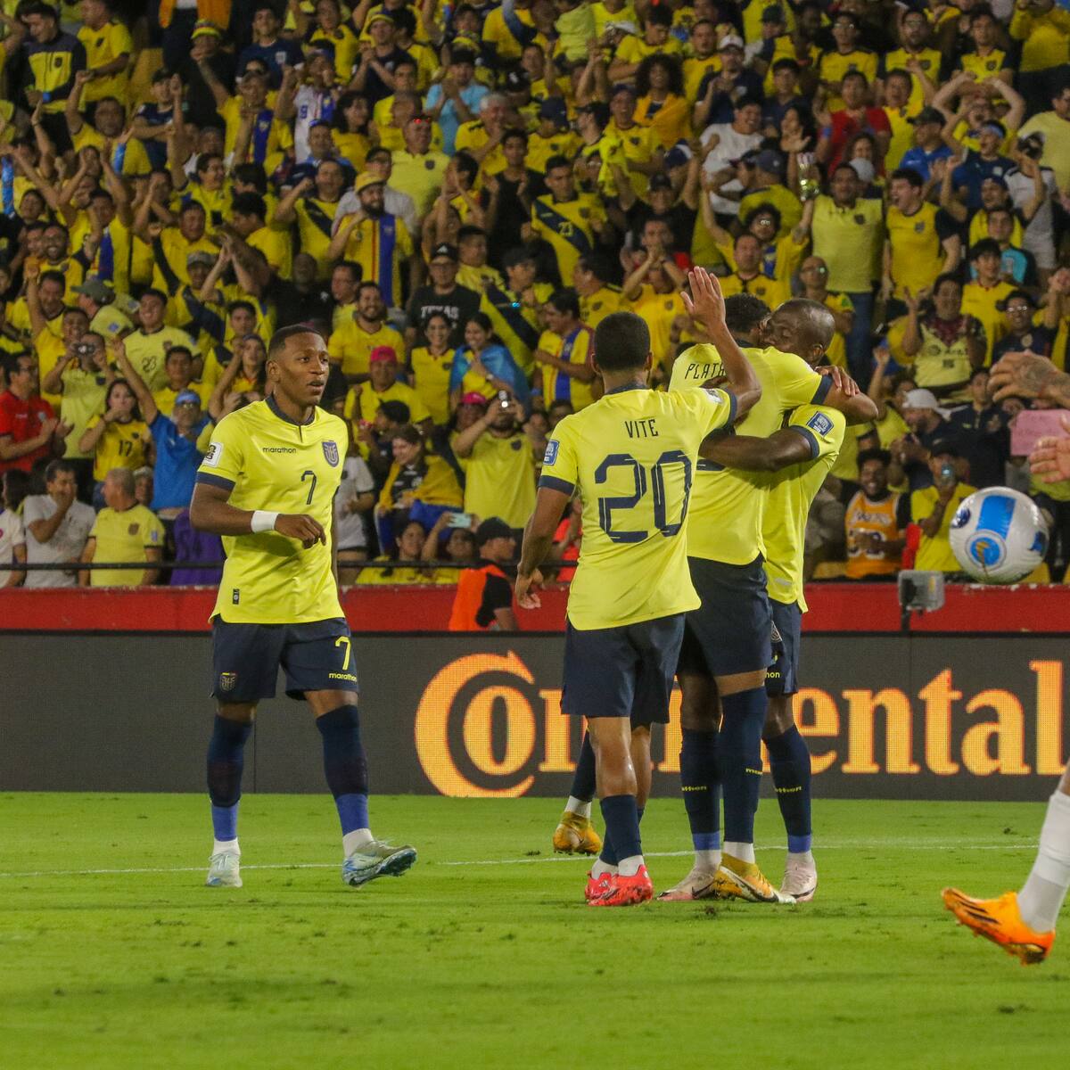 Ecuador aplasta a Bolivia en Eliminatorias y se agranda para el duelo ante Colombia