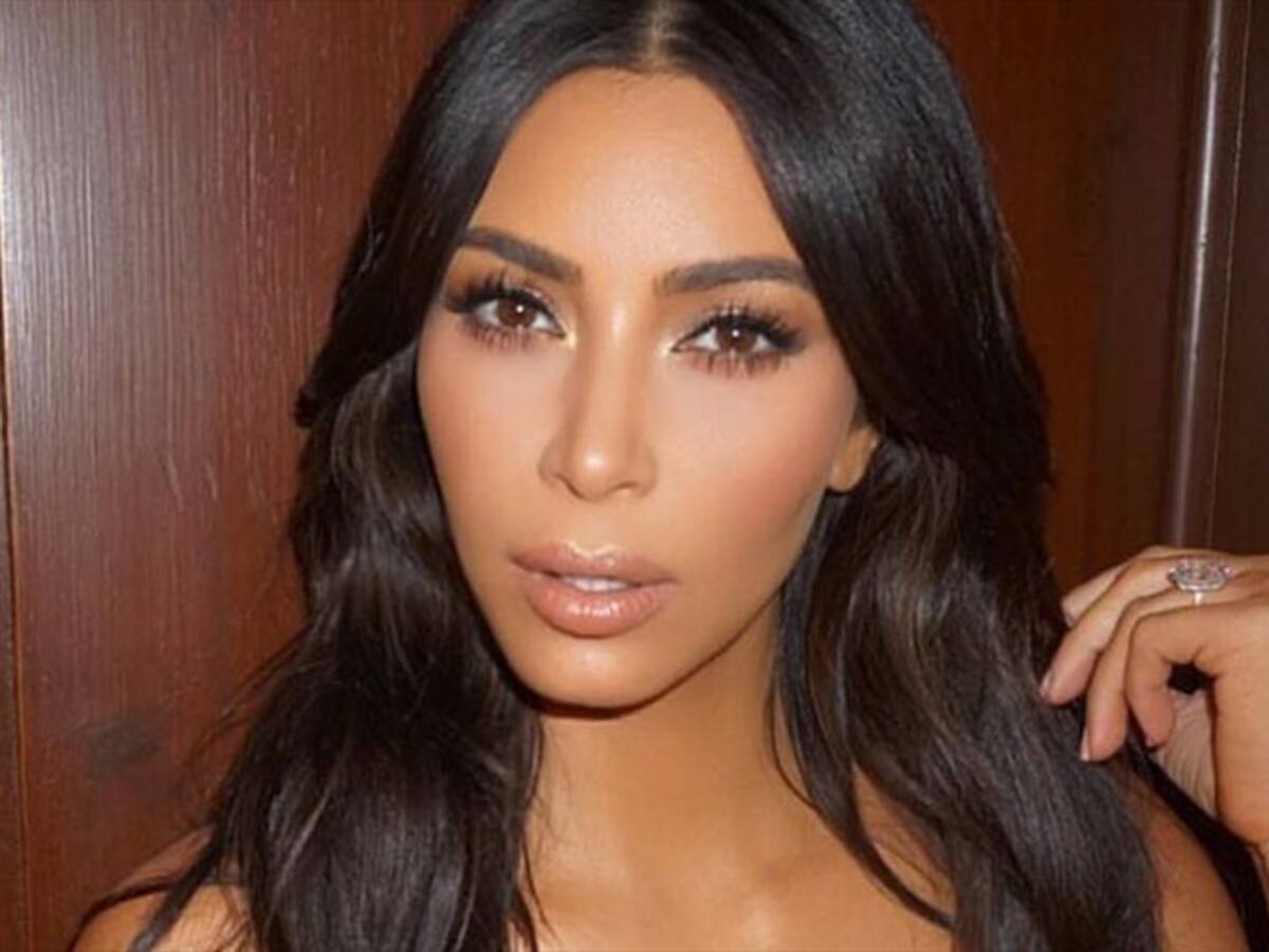Kim Kardashian cambia de look y luce su esbelto cuerpo al bajar 70 libras
