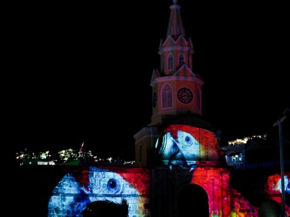 En la Torre del Reloj hicieron “mapping” contra comercio ilegal de especies