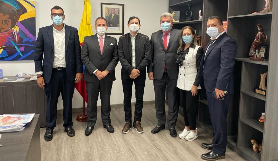 Alcalde de Ibagué Andrés Hurtado y director de la Unidad de Víctimas Ramón Rodríguez