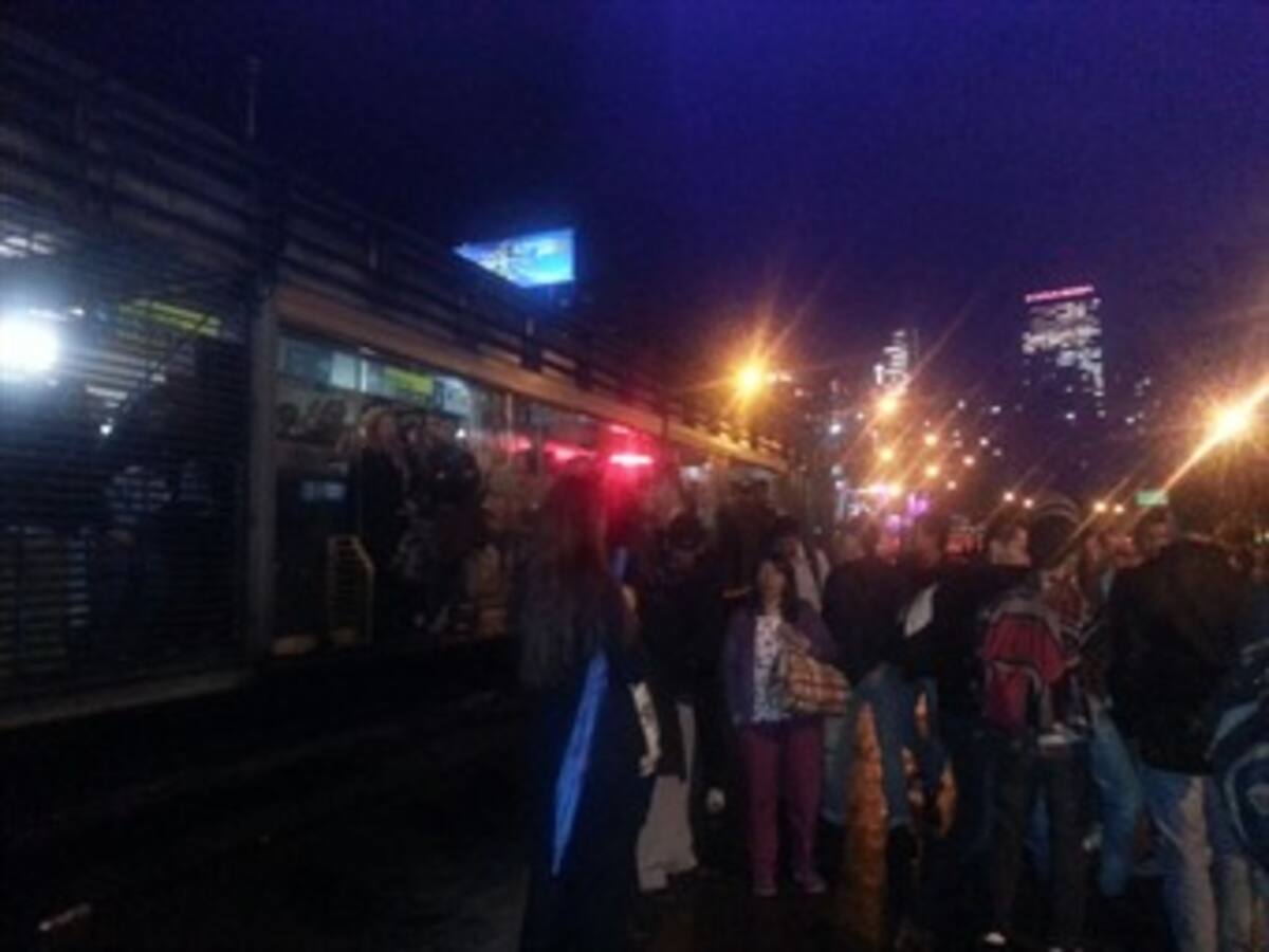 En video: Vea cómo fue el bloqueo de Transmilenio en Bogotá