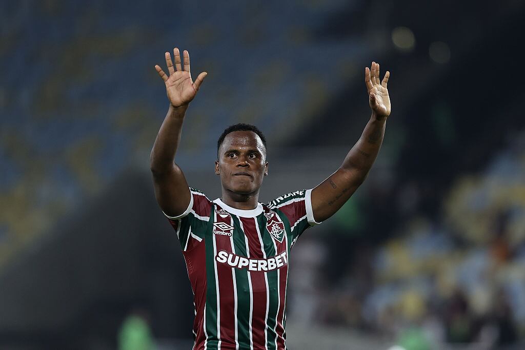 Jhon Arias se despide de los hinchas de Fluminense / Getty Images