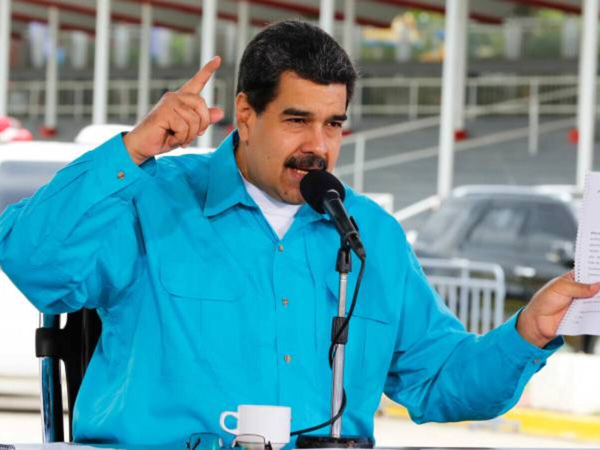 Standard & Poor´s rebajó calificación de deuda de Venezuela
