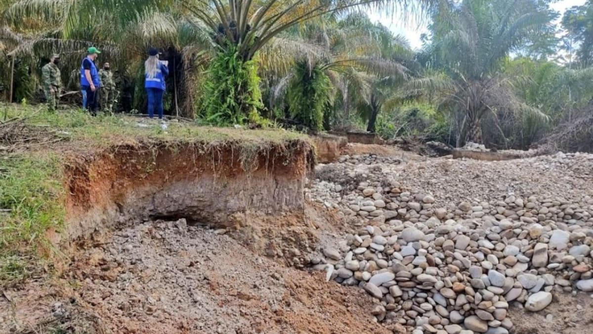 Alcaldía de Lebrija entrega ayudas humanitarias a damnificados por lluvias