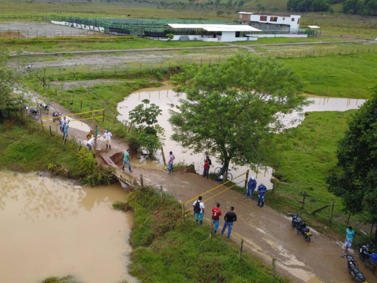 22 veredas en Vegachí y Yalí incomunicadas por el colapso de un puente