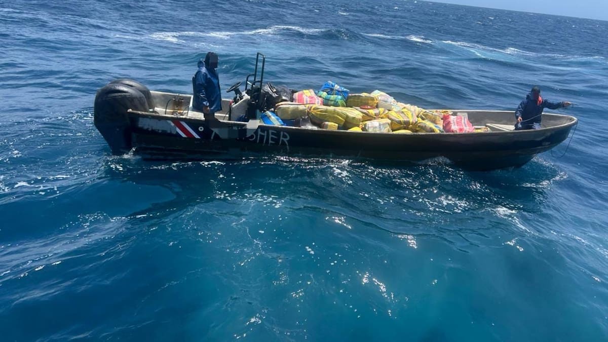 Capturan a costarricenses con cargamento de marihuana en aguas del Pacífico