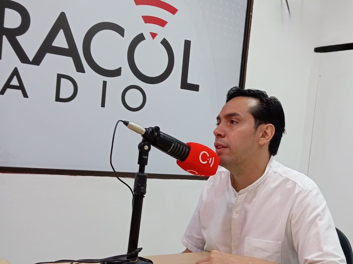 Concejal cuestiona avance de obras y pide cambios en el gabinete de Neiva