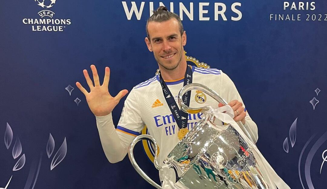 Gareth Bale con su quinto trofeo de Liga de Campeones ganado con el Real Madrid.