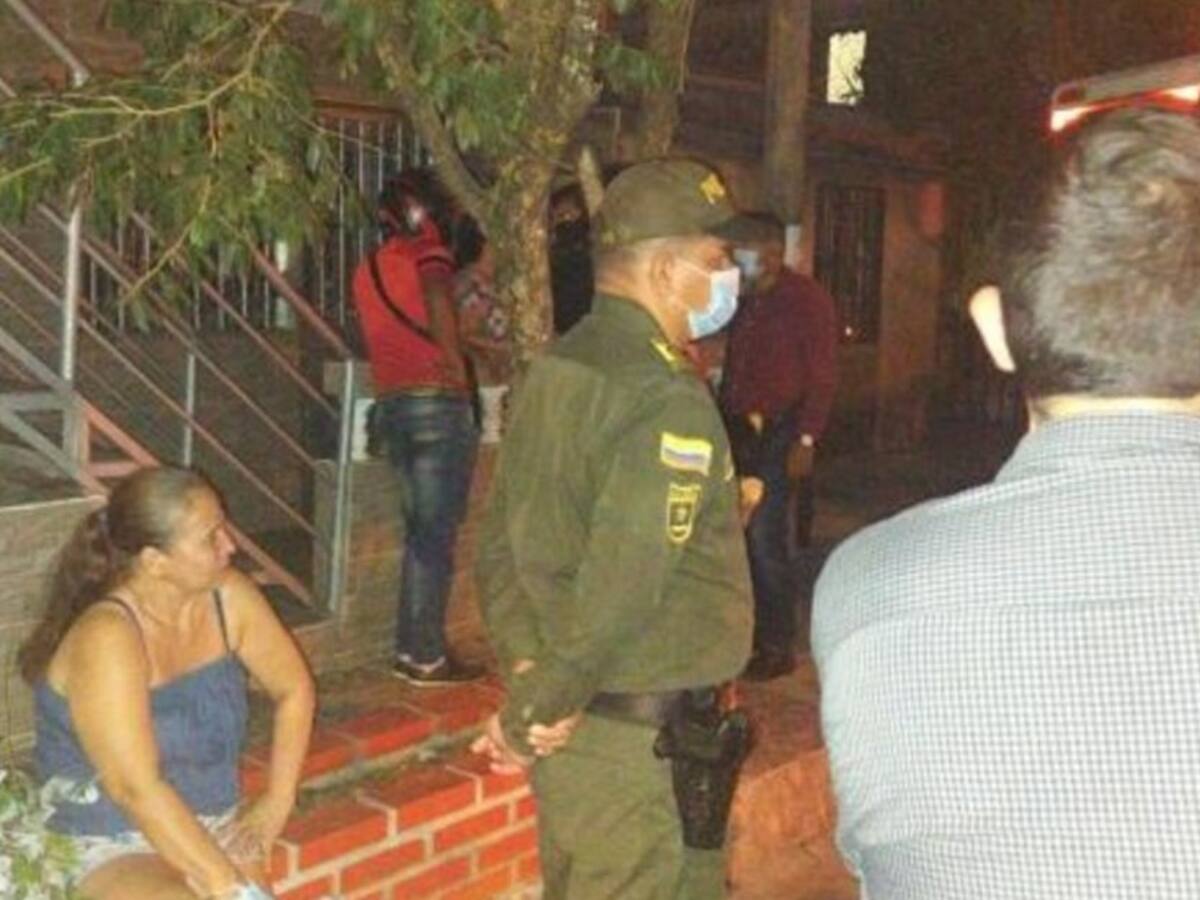 Envuelto en un colchón hallan sin vida joven de 22 años en Neiva
