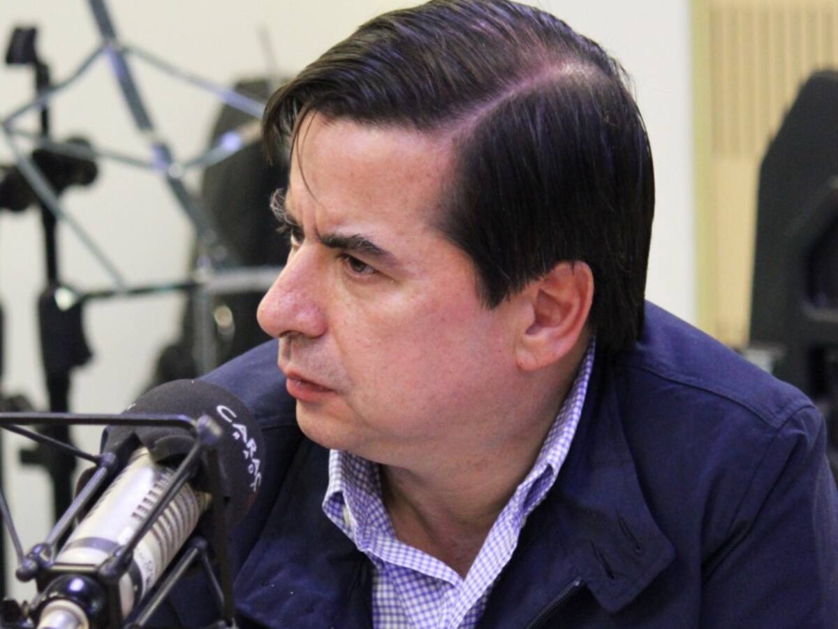 Hay que ir tomando decisiones como cesar bombardeos: Mininterior