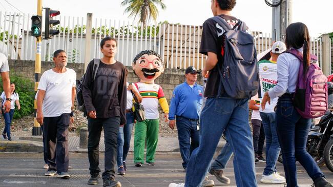 Campañas pedagógicas en Transcaribe promueven la cultura vial en la ciudad