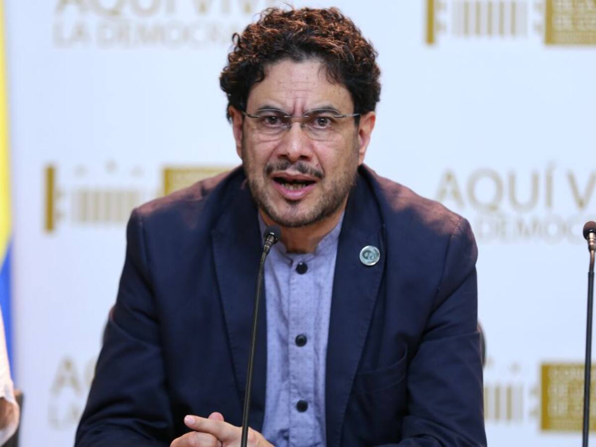 Centro Democrático desató campaña para presionar a la Corte: Iván Cepeda