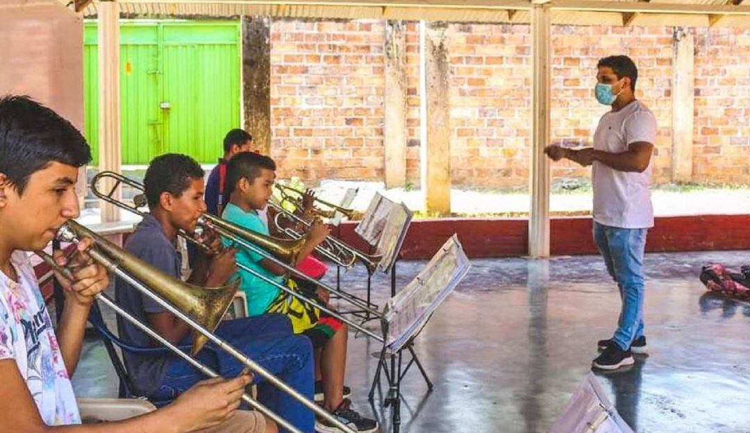 Las escuelas de los municipios de San Pablo y Turbana se verán beneficiadas