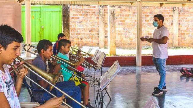 Las escuelas de los municipios de San Pablo y Turbana se verán beneficiadas