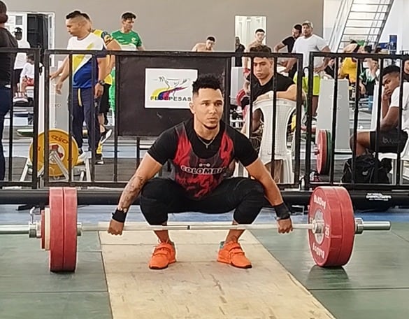 El medallista olímpico Luis Javier Mosquera regresa a competencia internacional de pesas