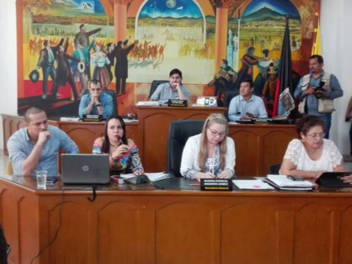 Sesiones ordinarias en Concejo y Asamblea