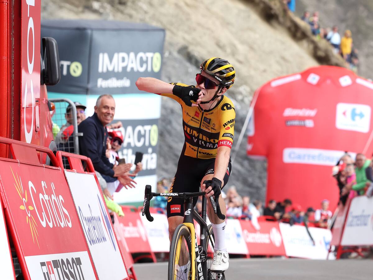 Jonas Vingegaard da cátedra en el ascenso y se queda con la etapa 13 de la Vuelta a España