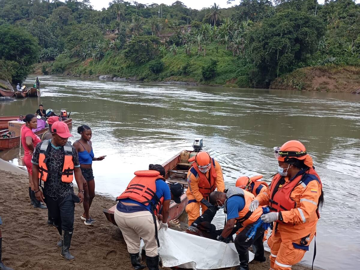 Sin vida fue hallada una persona que estaba desaparecida tras un naufragio